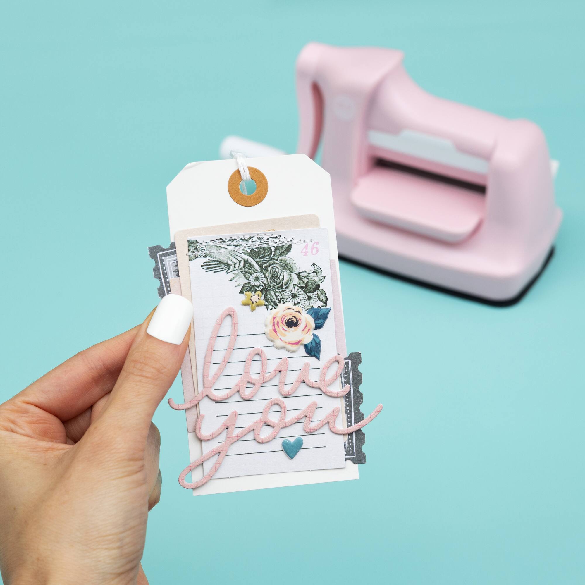 We R Memory Keepers® Mini Evolution™ Pink Die Cut Machine Kit